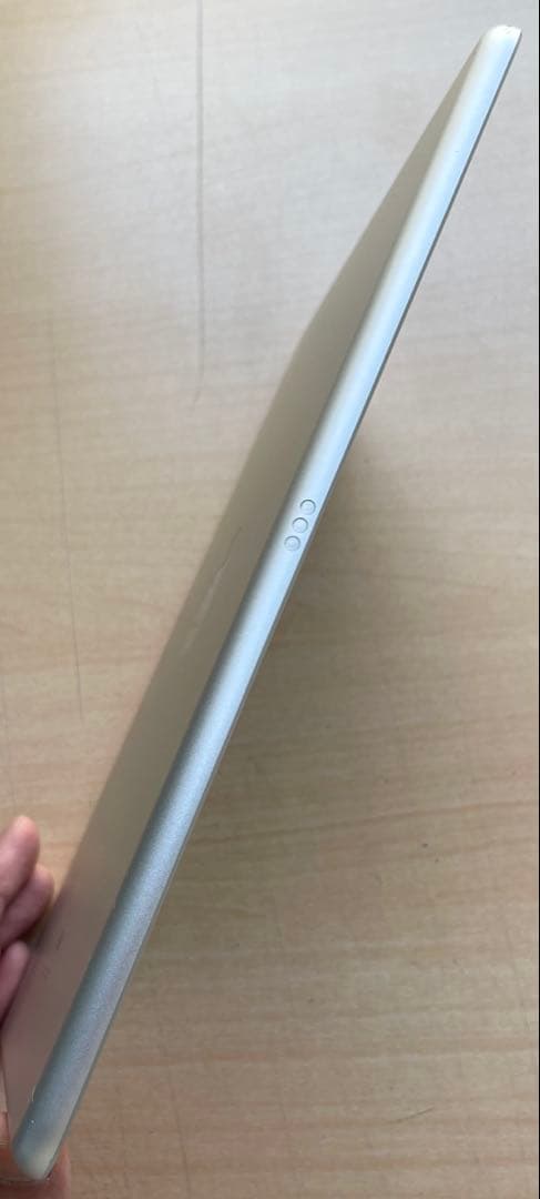 iPad 第7世代　A2197 Wi-Fiモデル　シルバー　32GB 美品