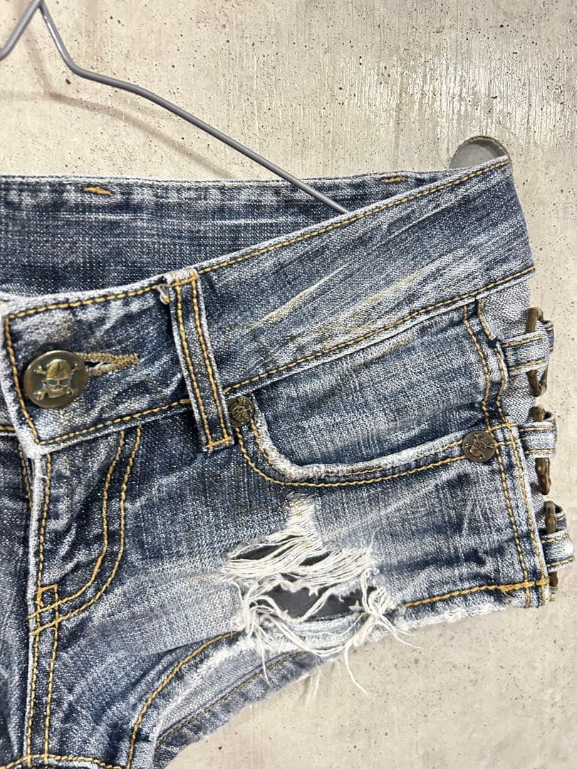 d.i.a. サイドリング付ダメージショーパン　26インチ　ダイヤ