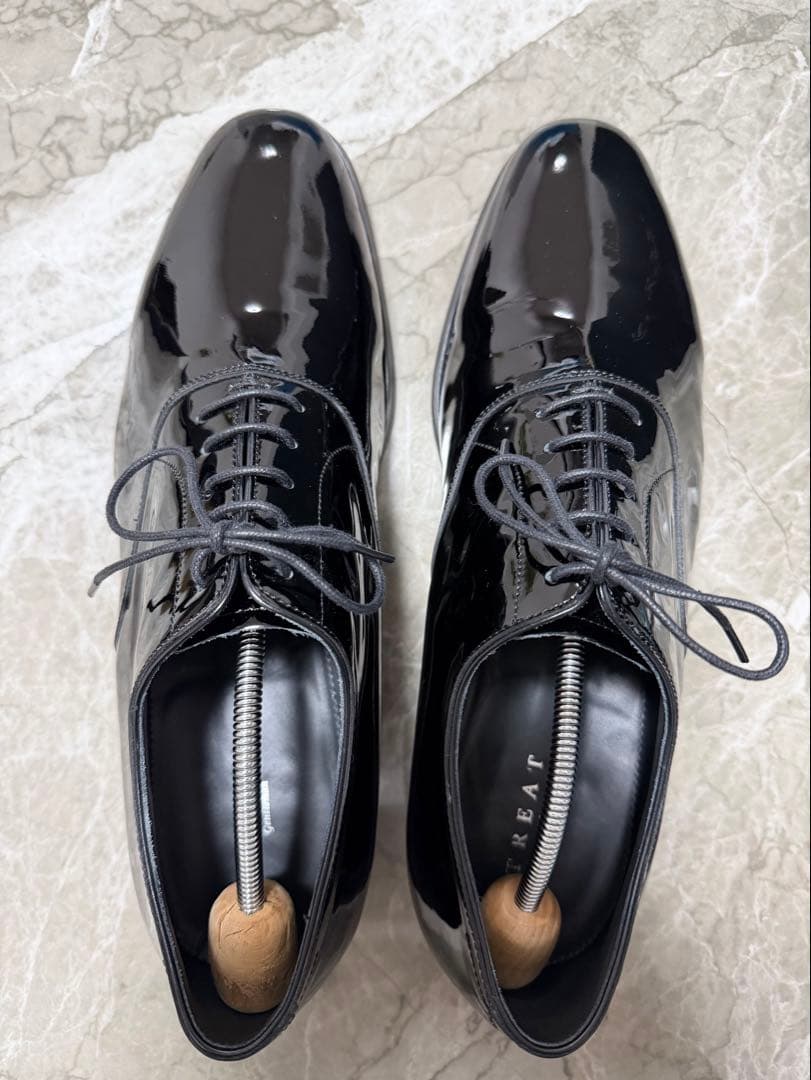 【美品】TREAT ドレスシューズ 黒エナメル ※使用してます