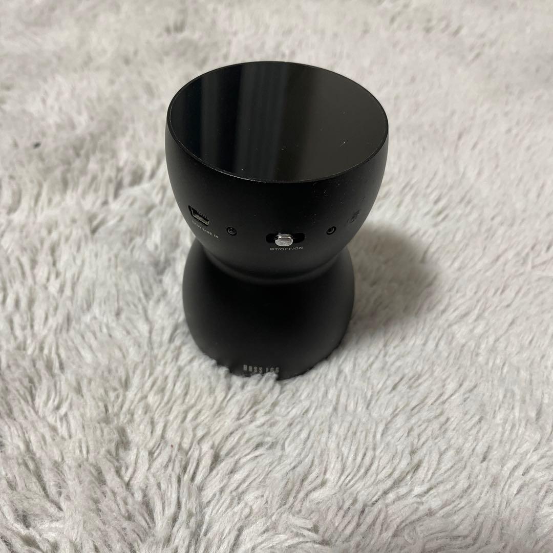 コンパクトスピーカー　BASSEGG 充電器付き