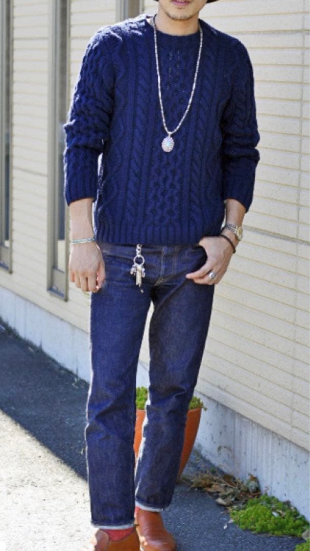 ジェラード　クルーネック ケーブルニットセーター