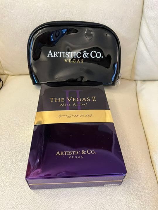 ARTISTIC&co. Miss arrivo The Vegas 2 美顔器