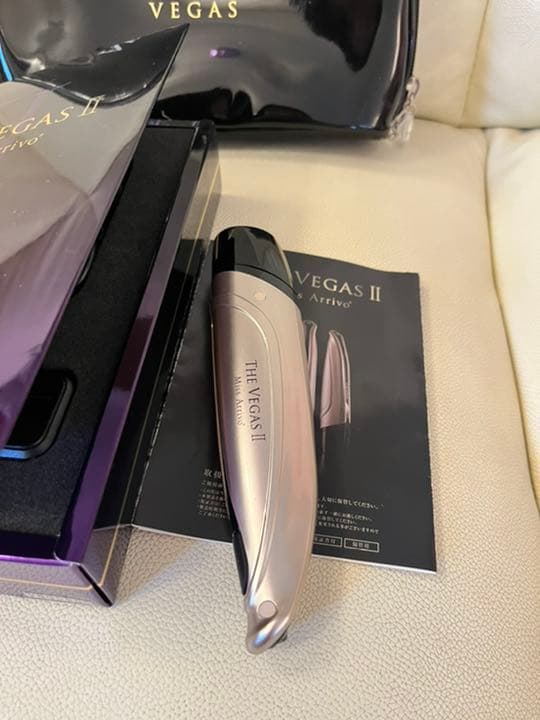ARTISTIC&co. Miss arrivo The Vegas 2 美顔器