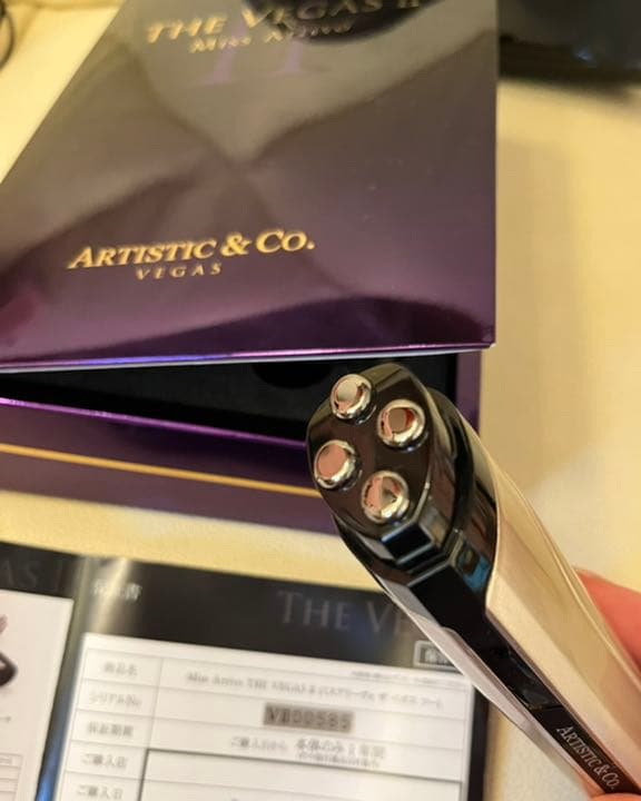 ARTISTIC&co. Miss arrivo The Vegas 2 美顔器