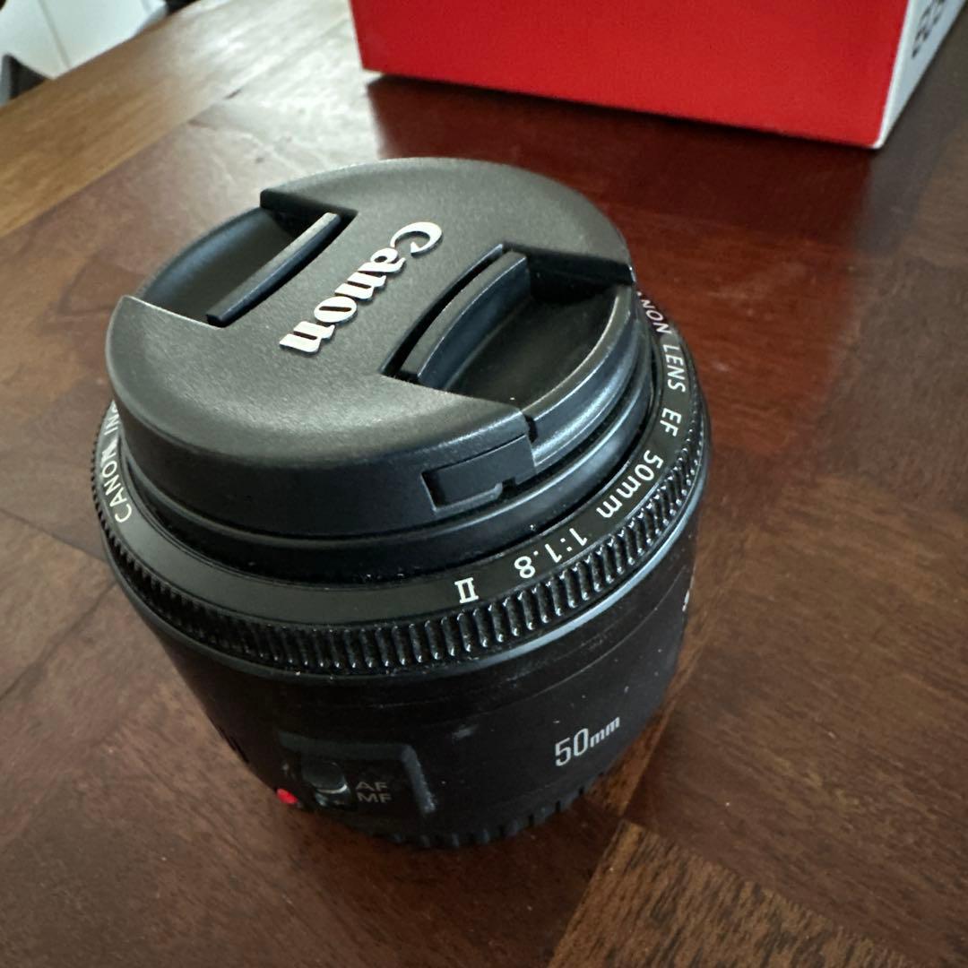 Canon EF 50mm f/1.8 II レンズ