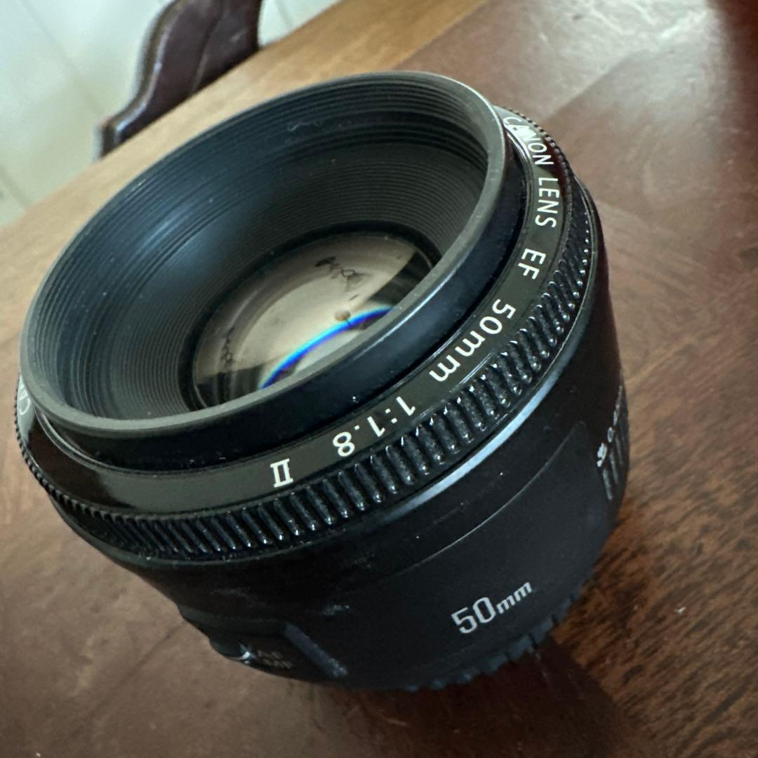 Canon EF 50mm f/1.8 II レンズ