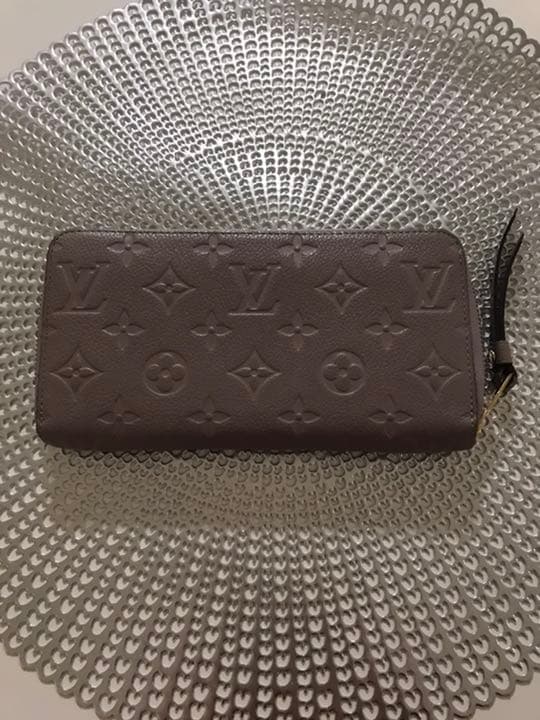 LOUIS VUITTON ルイヴィトン　正規店購入！