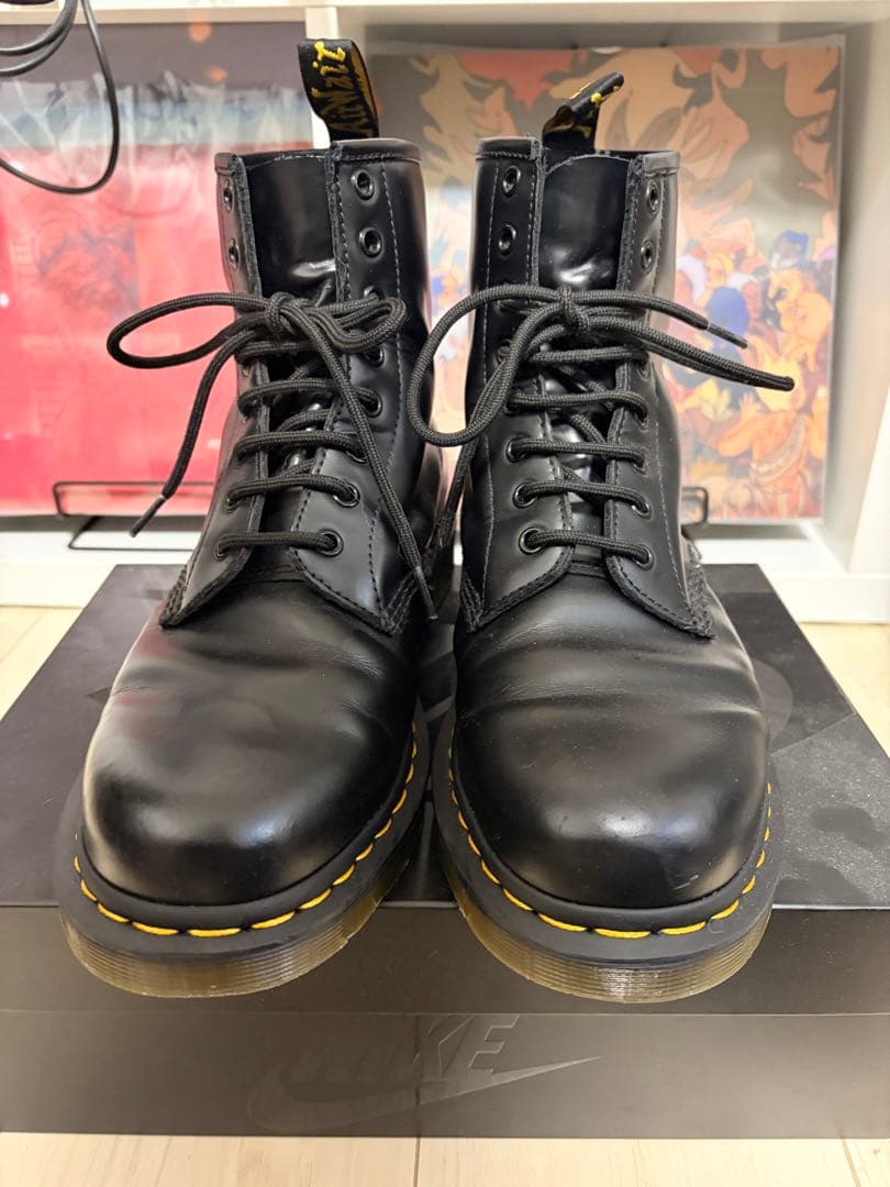 Dr.Martens 8ホール UK9[箱無し]