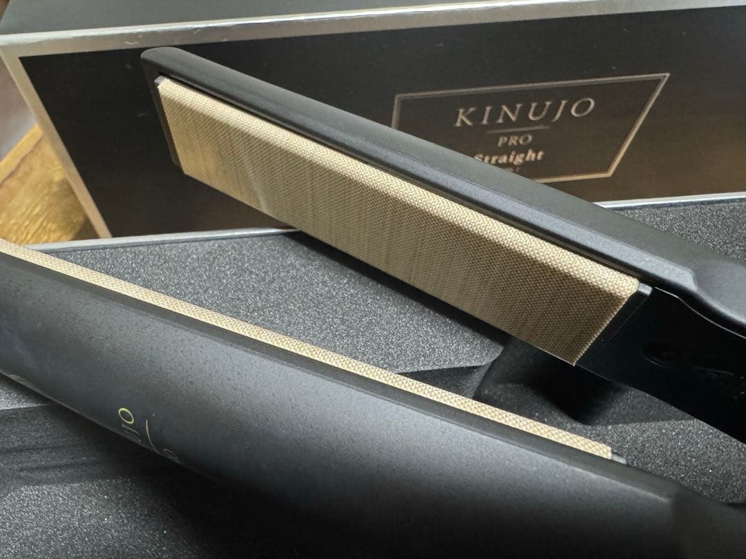絹女 KINUJO PRO 【正規品】 ストレートアイロン KP001