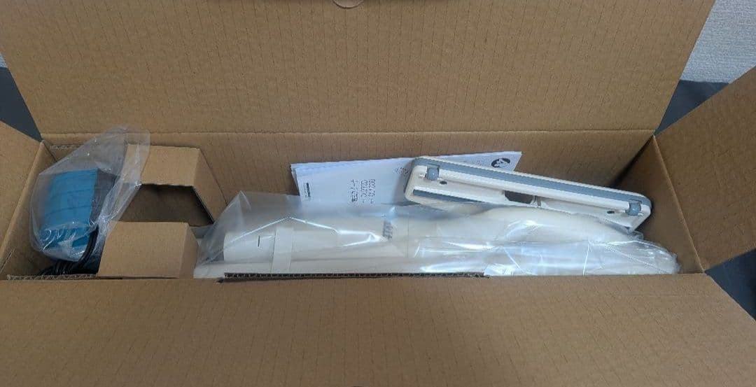 Makita CL100DW 充電式スティッククリーナー新品