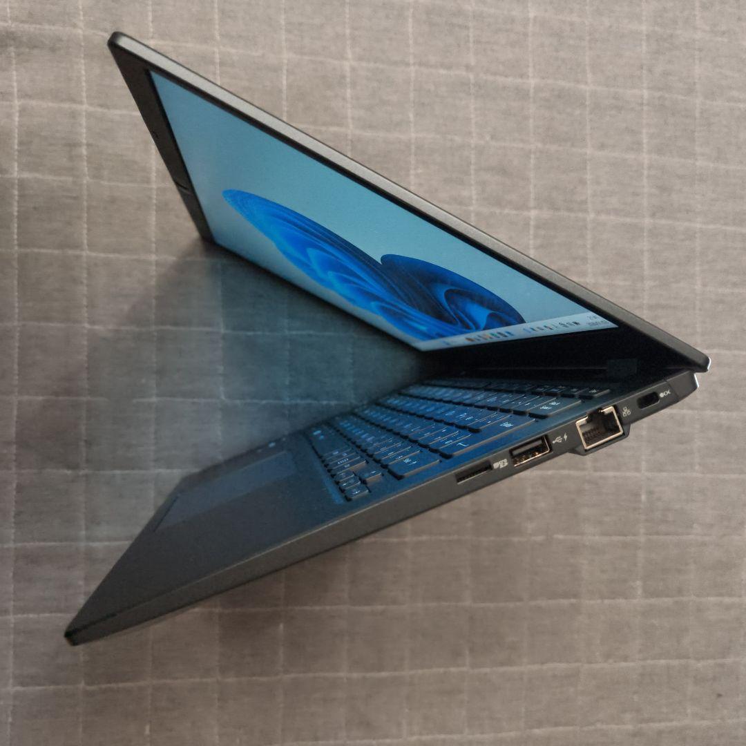 美品 Dynabook 超軽量 驚速 12世代i5 16GB 512GB 29