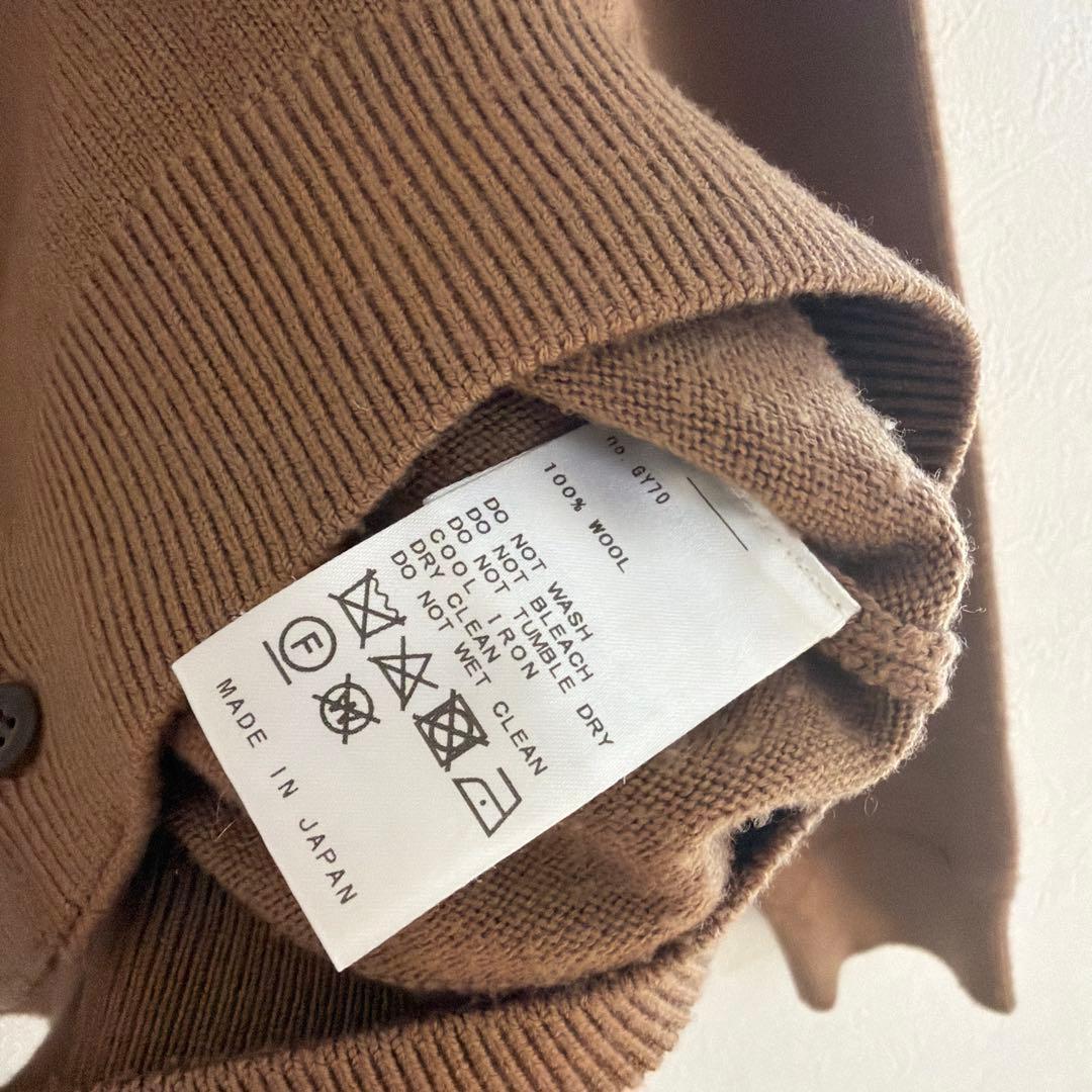 ドゥーズィエムクラス　2023AW WISHクルーネックカーディガン　キャメル