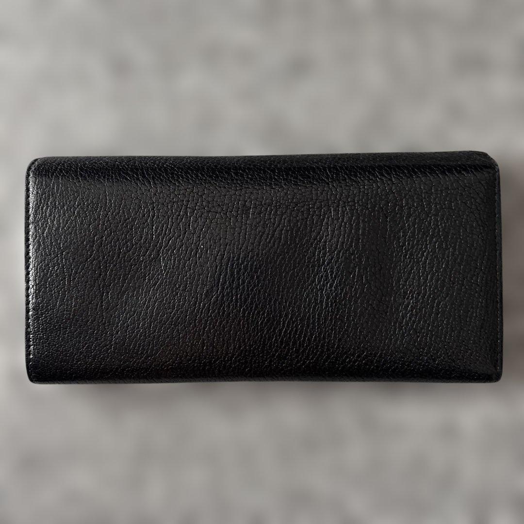 miu miu ミュウミュウ長財布ブラック マドラスレザー ロゴ パスケース付き