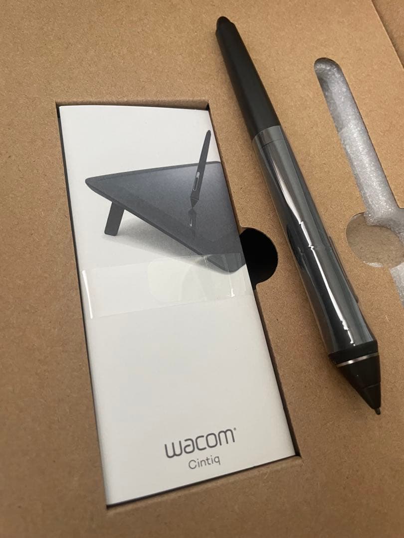 【美品】Wacom Cintiq 16液晶ペンタブレット