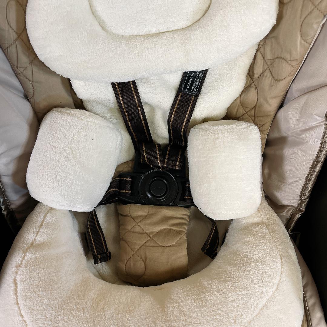 美品 Combi ネムリラAT オートスウィング