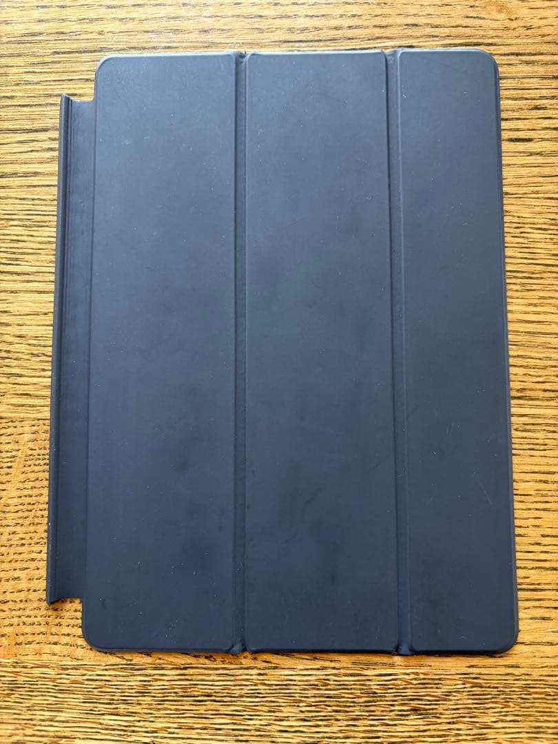 Apple iPad 8世代Wi-Fi 32GB 本体、スマートカバー付き