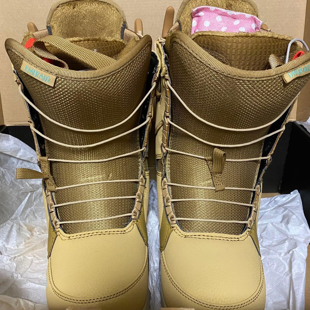 美品　24.5 BURTONレディース　スノーボードブーツ　アジアンフィット