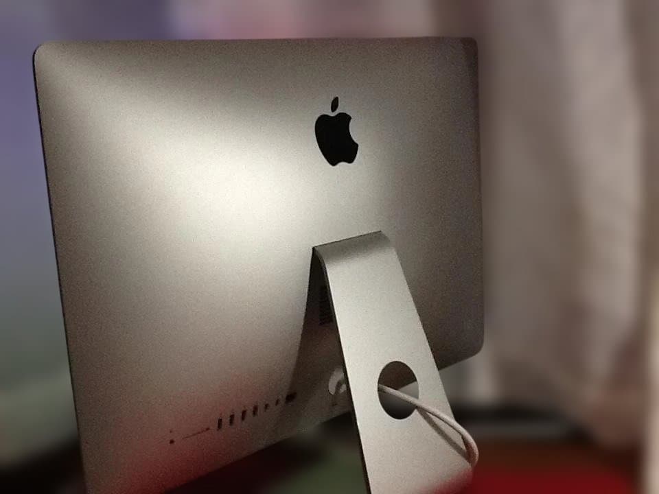 Macデスクトップ Apple iMac (21.5-inch, Late 2015)