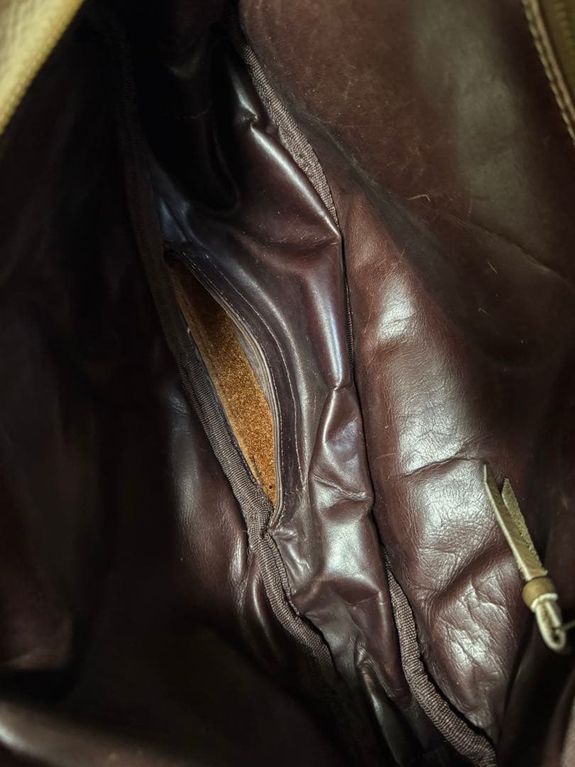 KETO ストマックショルダーバッグ ボディバッグ ベージュ