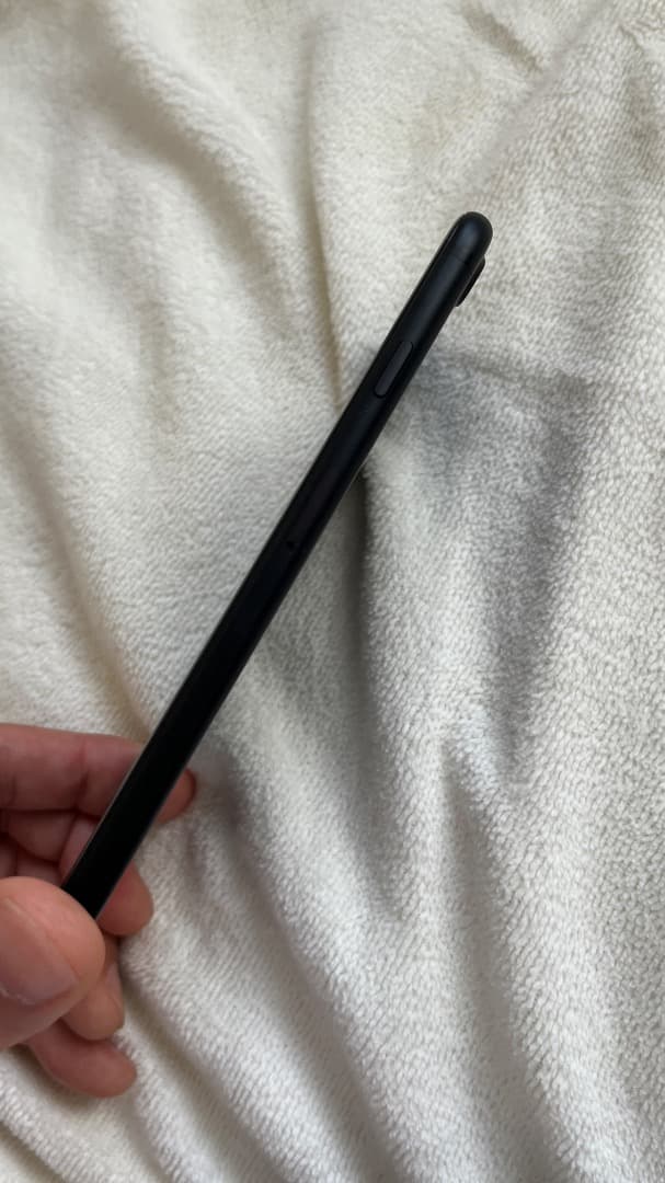 【中古】 iPhone7 32GB ブラック SIMフリー 本体 【送料無料】