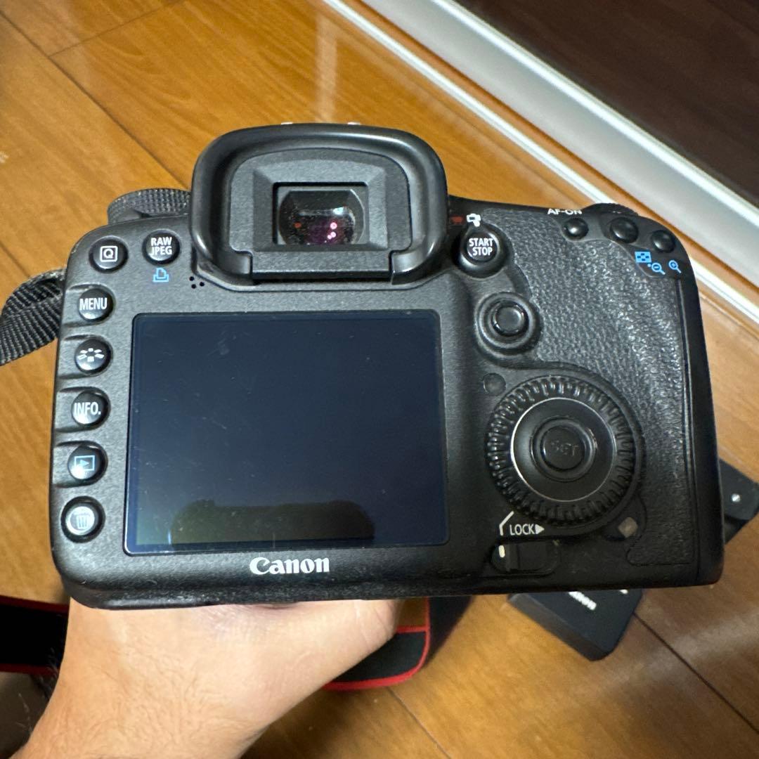 Canon EOS 7D デジタル一眼レフカメラ　高倍率ズームレンズセット