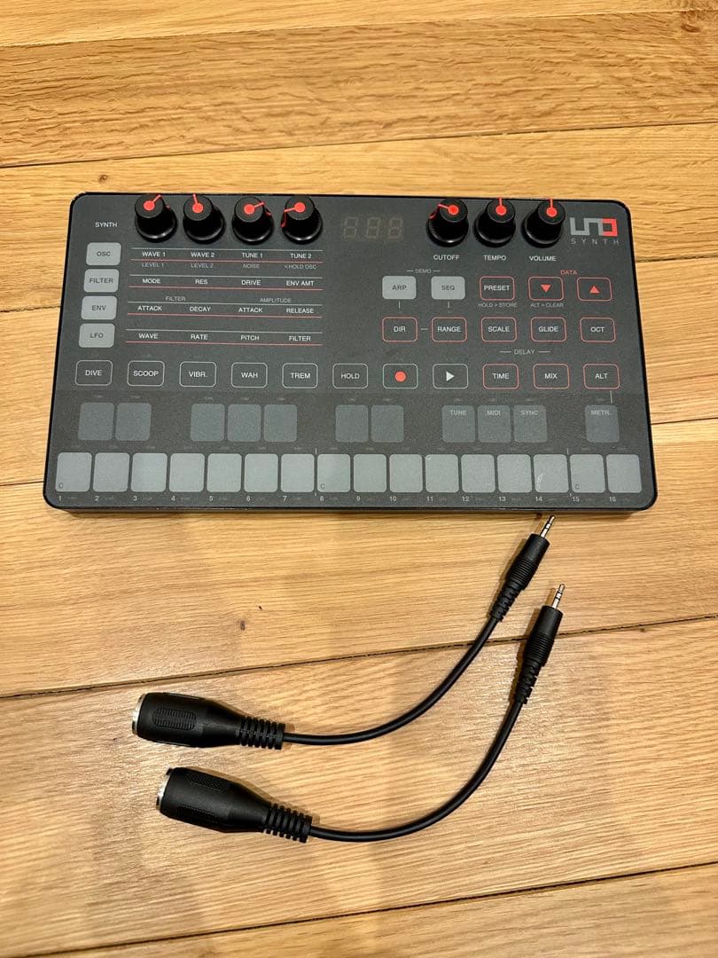 鍵盤楽器 IK Multimedia UNO Synth