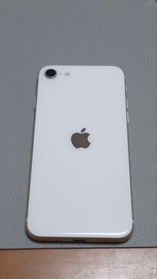 スマートフォン本体 Apple iPhone SE 3 64 GB