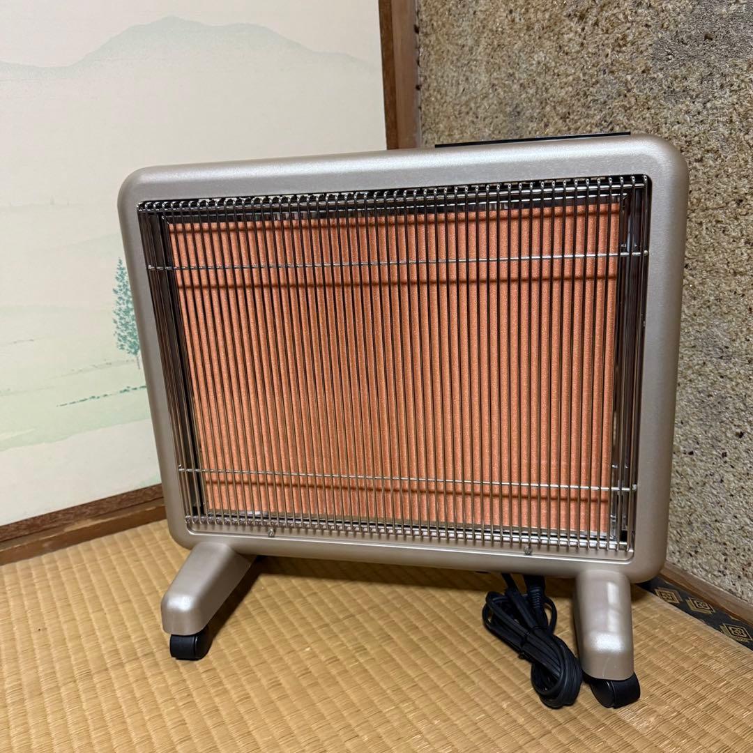 【ほぼ未使用】 サンルミエ・エクセラ７ N750L-GR 遠赤外線ヒーター 極暖