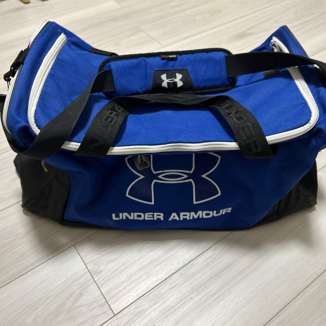 値下げしました。ハタケヤマ　キャッチャー防具セット　オーダーマスクニークッション