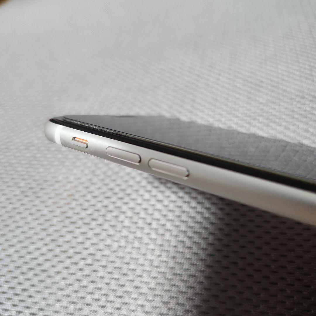 極美品　iPhone SE (第3世代) 128GB　ホワイト