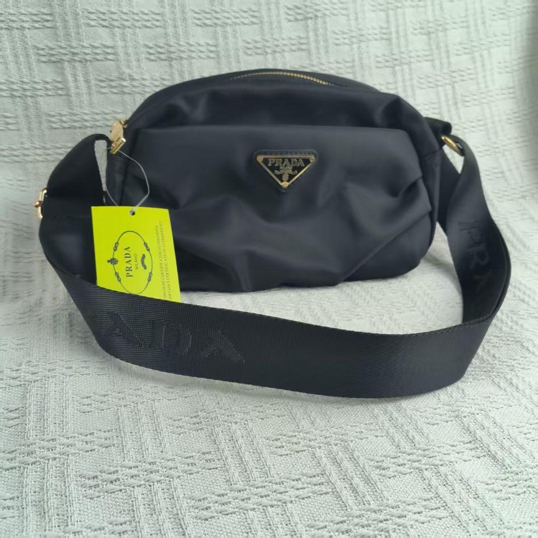 新品 ブラック ショルダーバッグ 非売品 Z1