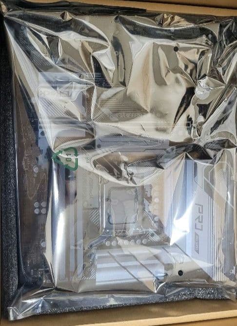 【送料無料】Aslock Z790 RS/D4, i7 14700k