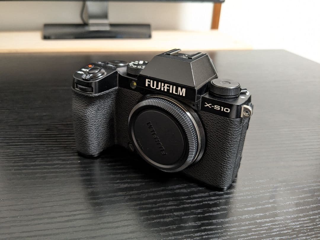 FUJIFILM X-S10 ボディ（レンズなし）