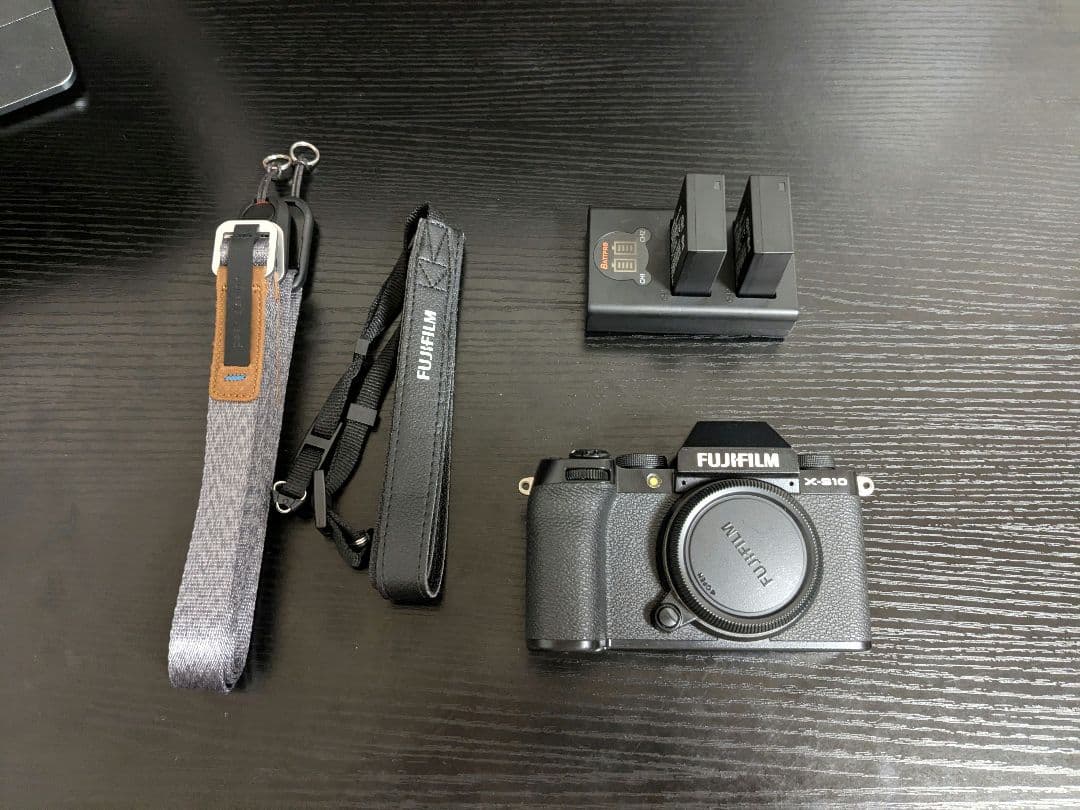 FUJIFILM X-S10 ボディ（レンズなし）
