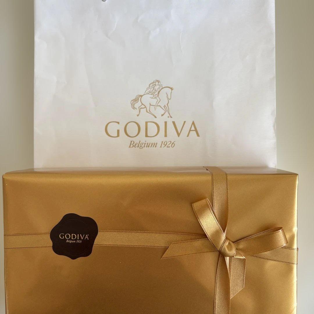 新品　未開封　GODIVAグランプラス/30個入 定価10,800円　紙袋付き