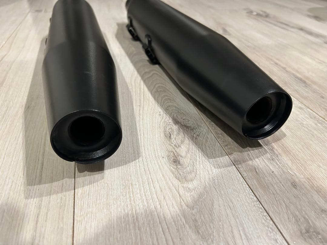 ハーレー　スポーツスター　アイアン　純正マフラー　車検用　パンチアウト無し