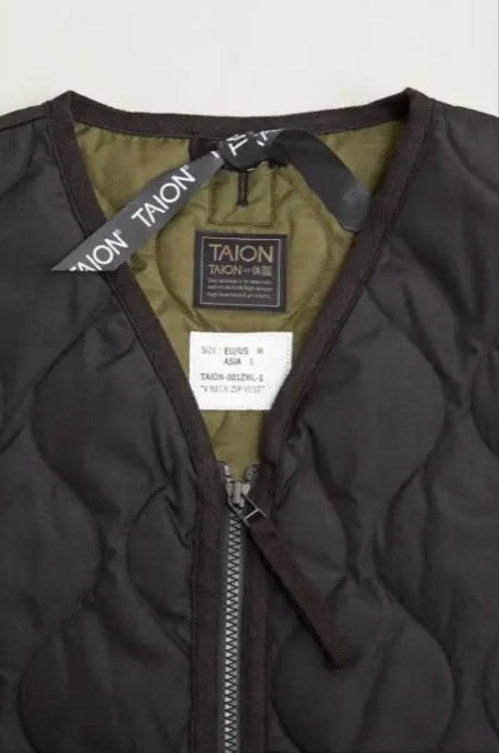 TAION-001ZML-1 ミリタリー Vネックジップ ダウンベスト
