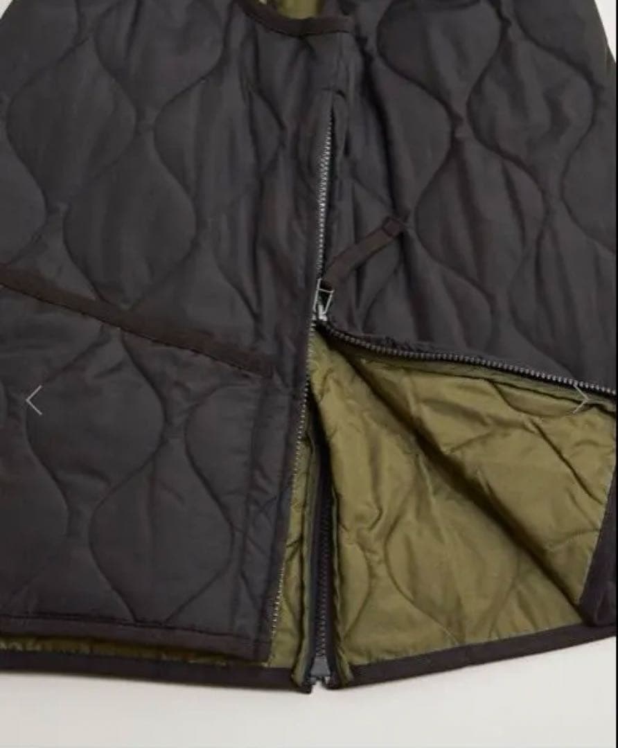 TAION-001ZML-1 ミリタリー Vネックジップ ダウンベスト