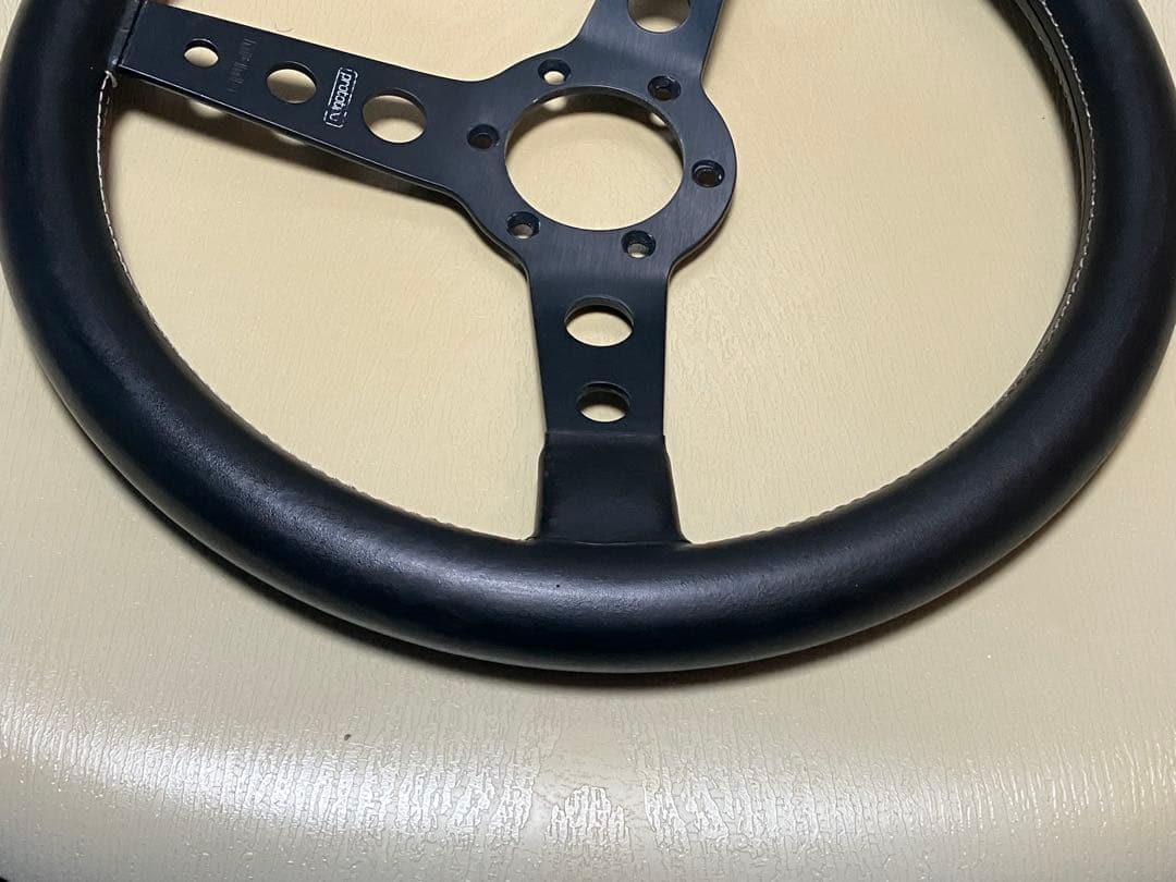 【当時物・美品】MOMO ステアリング プロトタイプ ブラックスポーク 35 φ