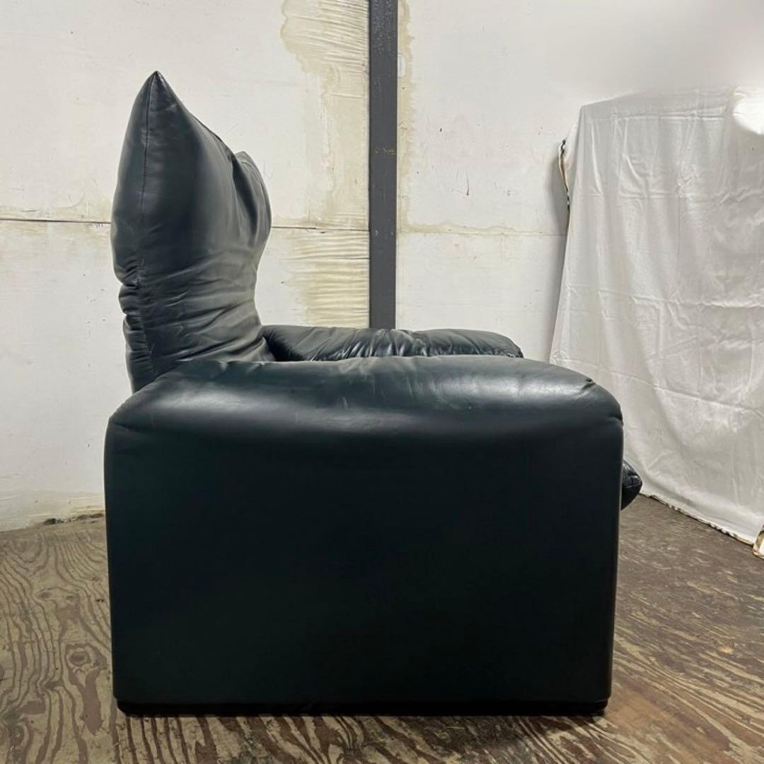 Cassinaカッシーナ 675 MARALUNGAマラルンガ 1人掛けソファ②