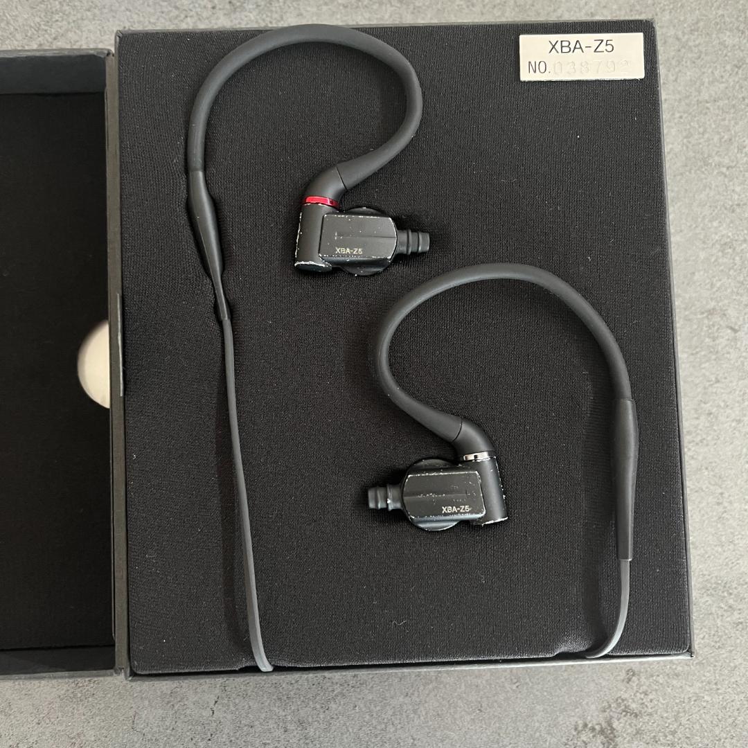 SONY XBA-Z5 ソニー イヤホン 箱付属品有。
