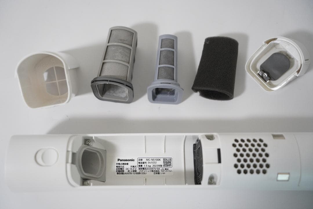 Panasonic　パナソニック　MC-NS100K　コードレススティック掃除機
