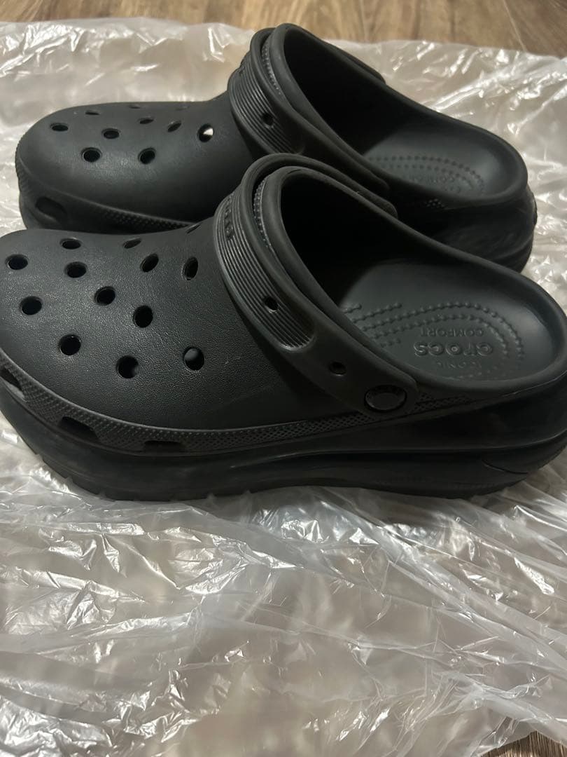 クロックス　メガクラッシュ　黒
