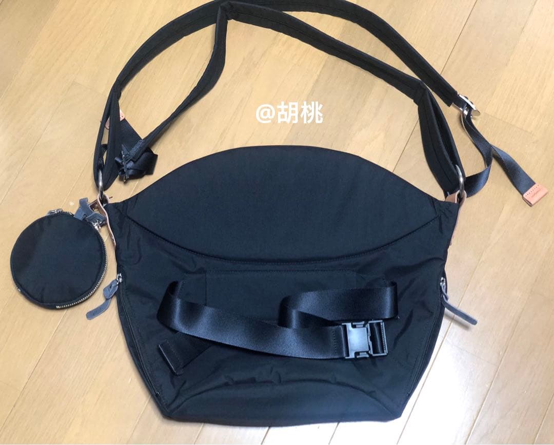 N/ORN ノルン 抱っこバッグ　ブラック