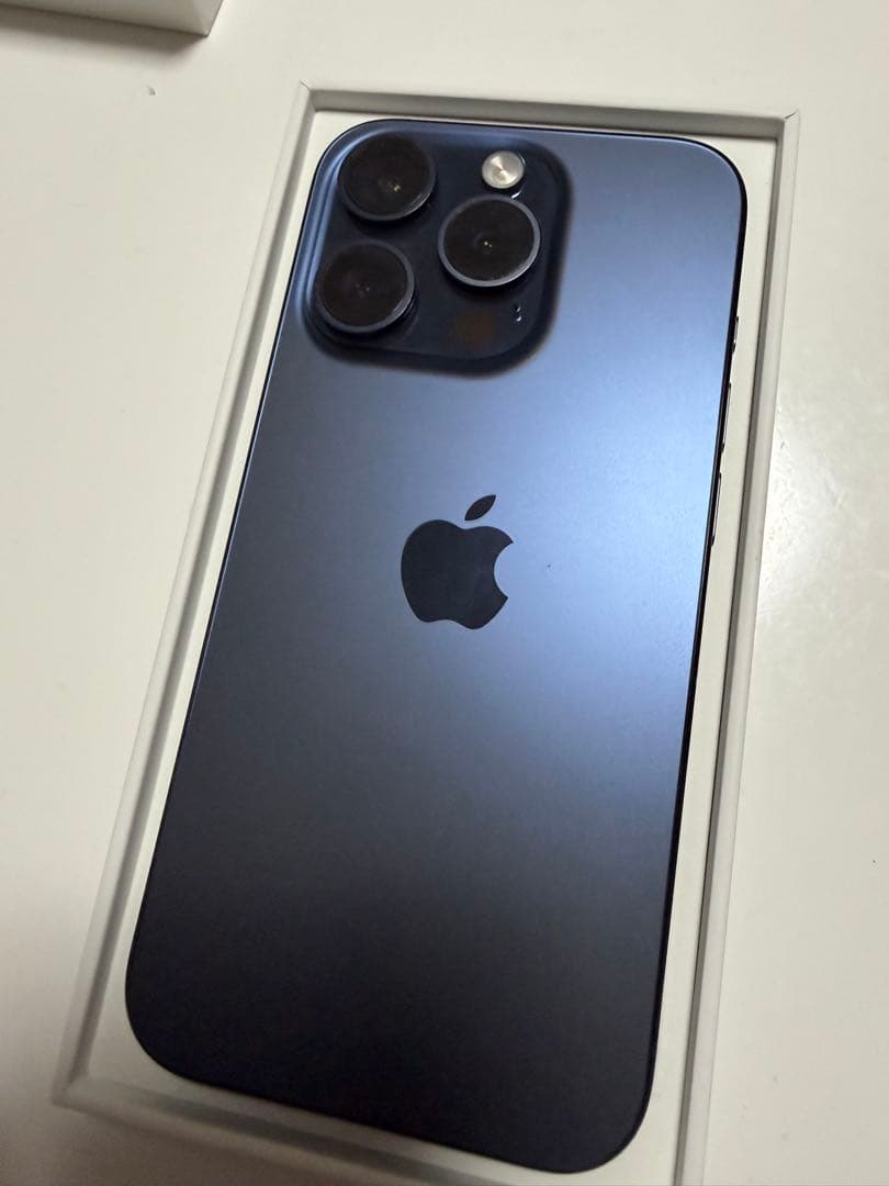 Apple iPhone 15 Pro ブルーチタニウム 256GB 本体