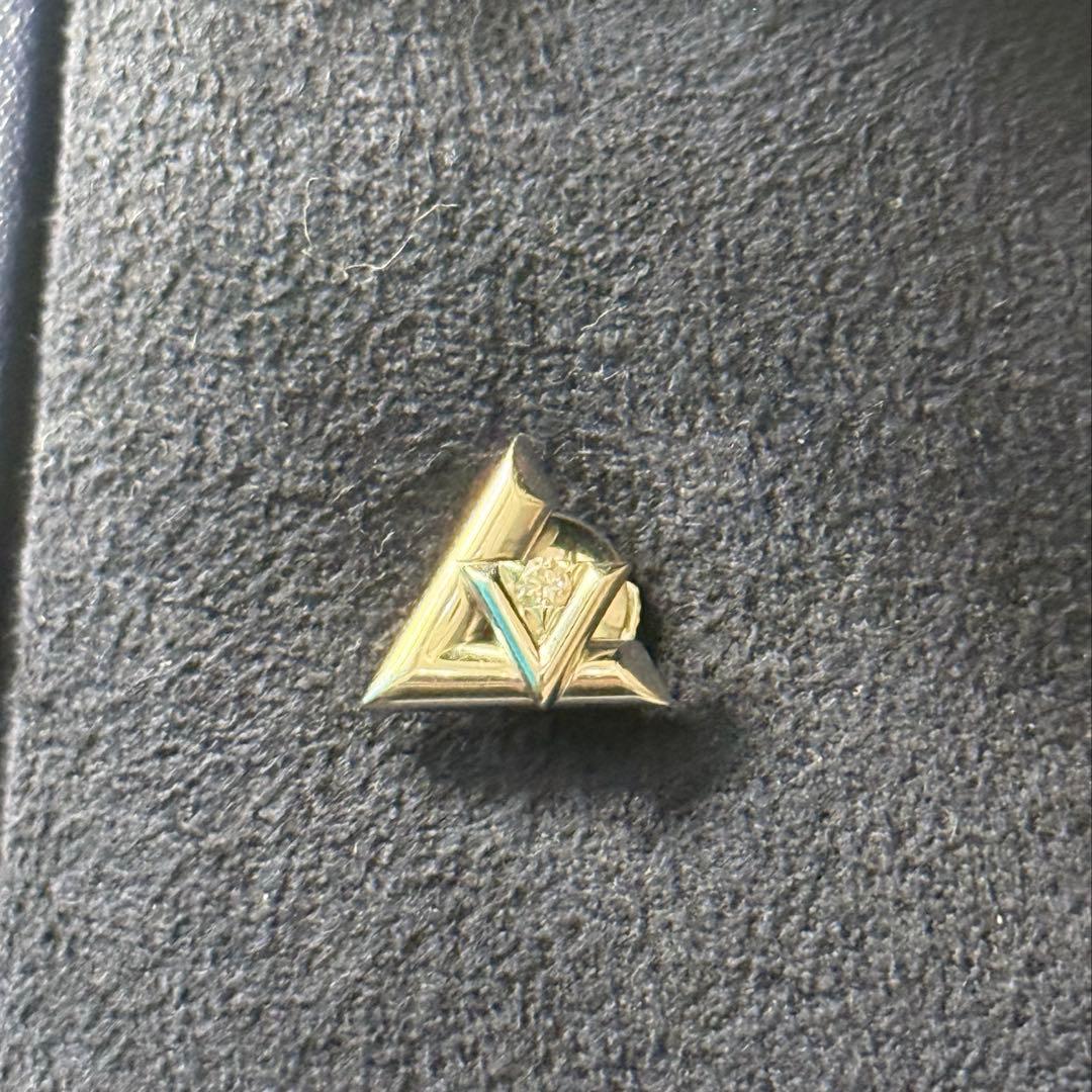 LOUIS VUITTON ピアス LV ヴォルト ワン