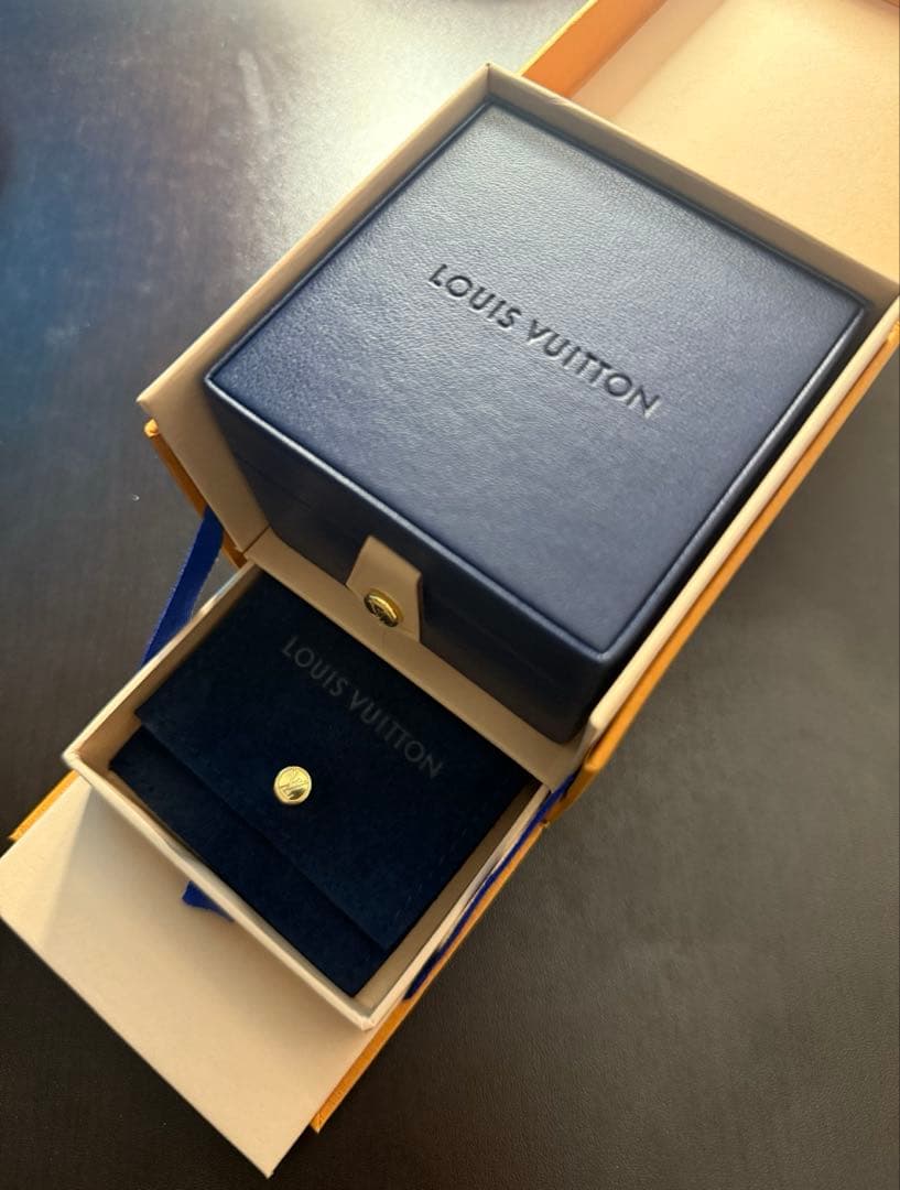 LOUIS VUITTON ピアス LV ヴォルト ワン