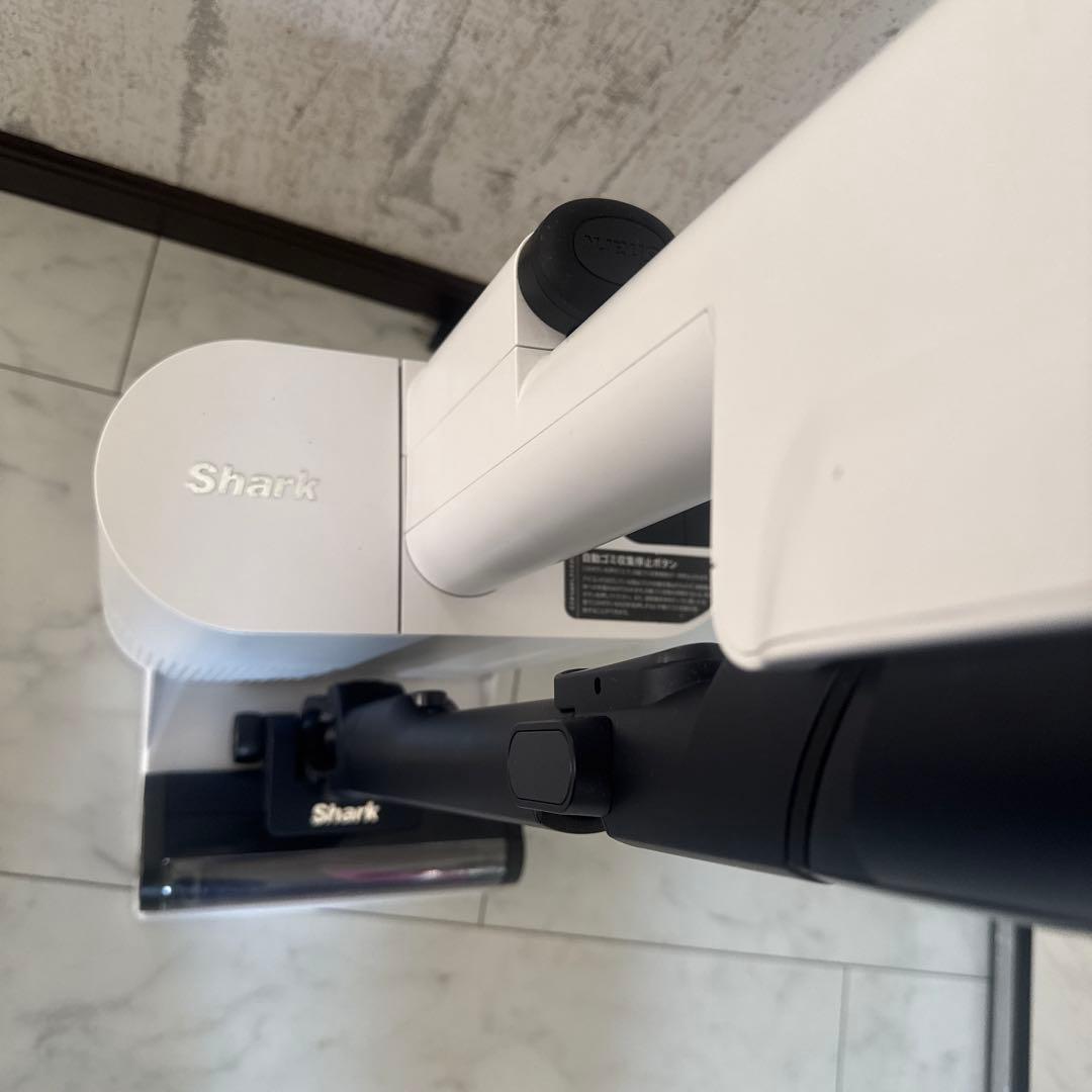 Shark EVOPOWER スティッククリーナーLC551JBK