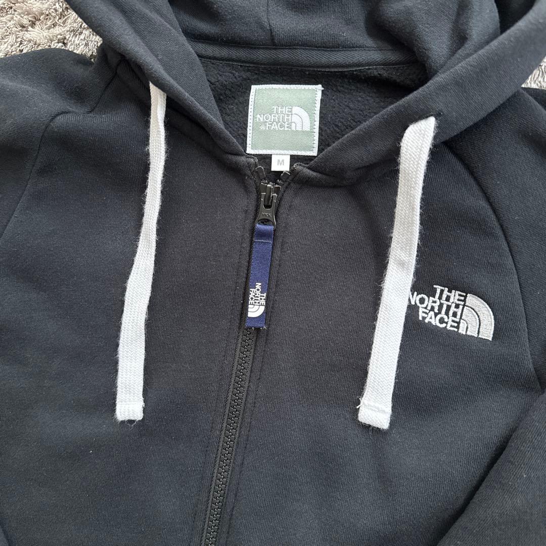 【超美品】THE NORTH FACE ジップアップパーカー フード M