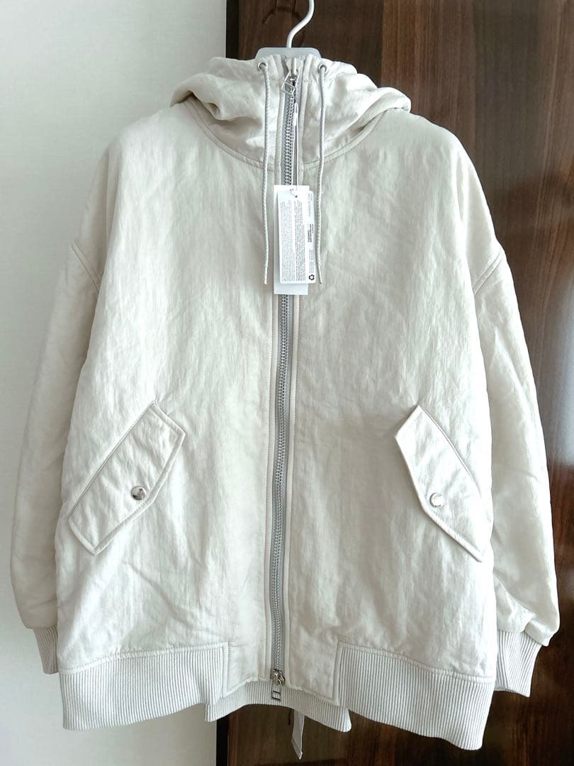 フレイアイディー レースアップフーディーブルゾン